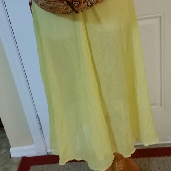 Dress - Picture 11 of 16